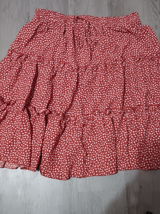 SHEIN Dresses & Skirts - SHEIN Red Floral Tiered Mini Skirt
